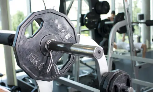 Training im Fitnessstudio des Hotel Schloss Eckberg am Dresdner Elbhang